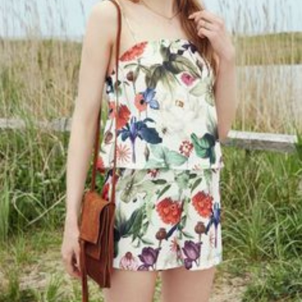 ♡UO♡Botanical romper♡